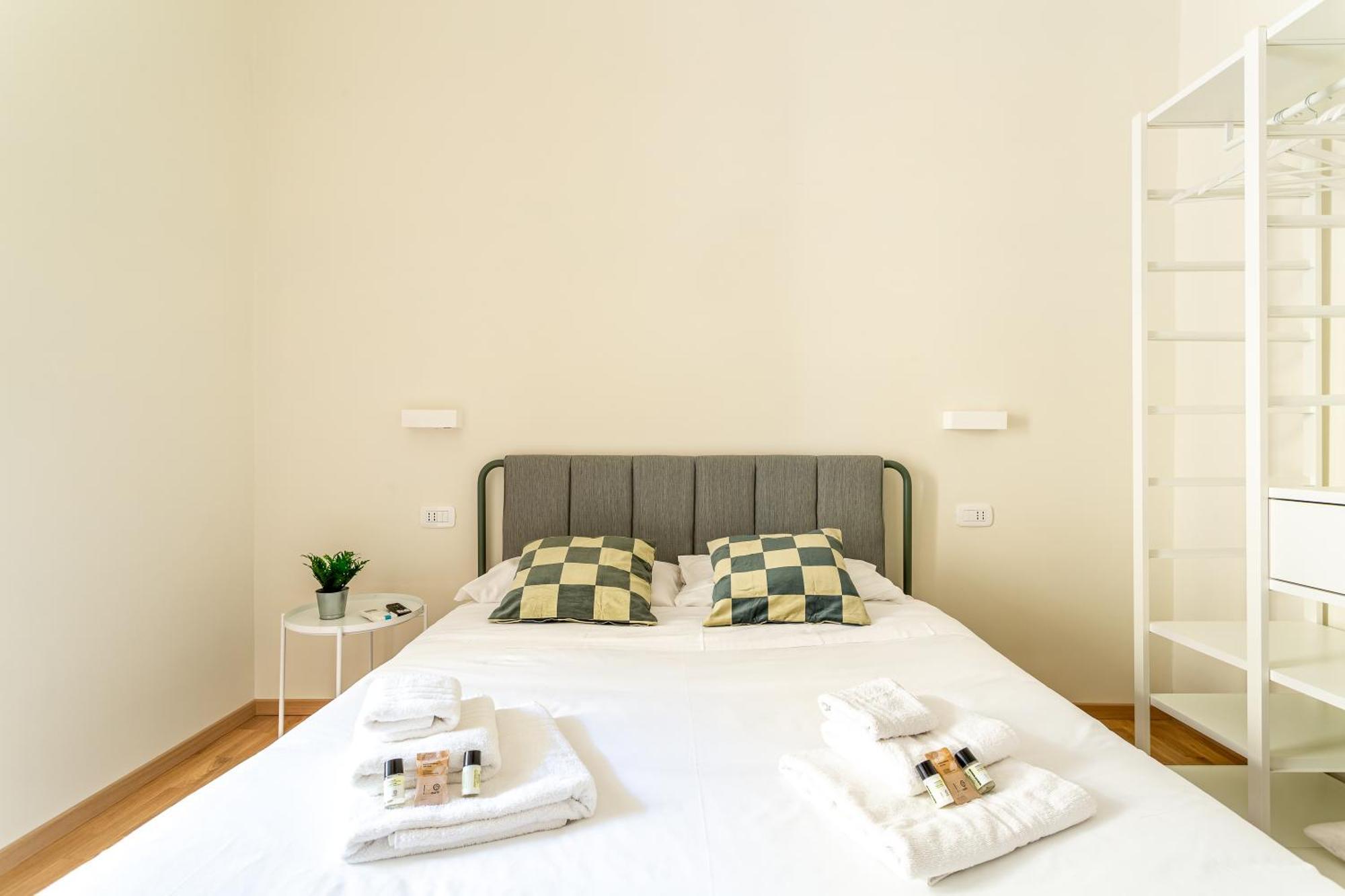 Apartment Iflat Vatican New Bright & Comfy 3 Bedroom Rome